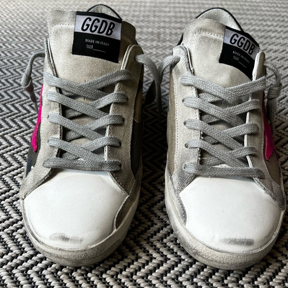 🌟LIKE NEW Golden Goose Deluxe Brand Superstar Sneakers🌟 - Picture 3 of 10